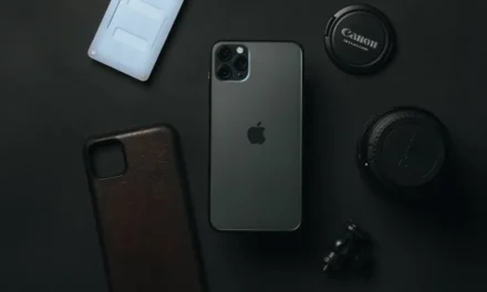 Must-Have Smartphone Accessories in 2025: Top 10 Essentials